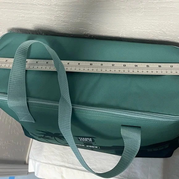 Trader Joe's Teal Logo LARGE Insulated Tote Bag NEW!! - Picture 7 of 11